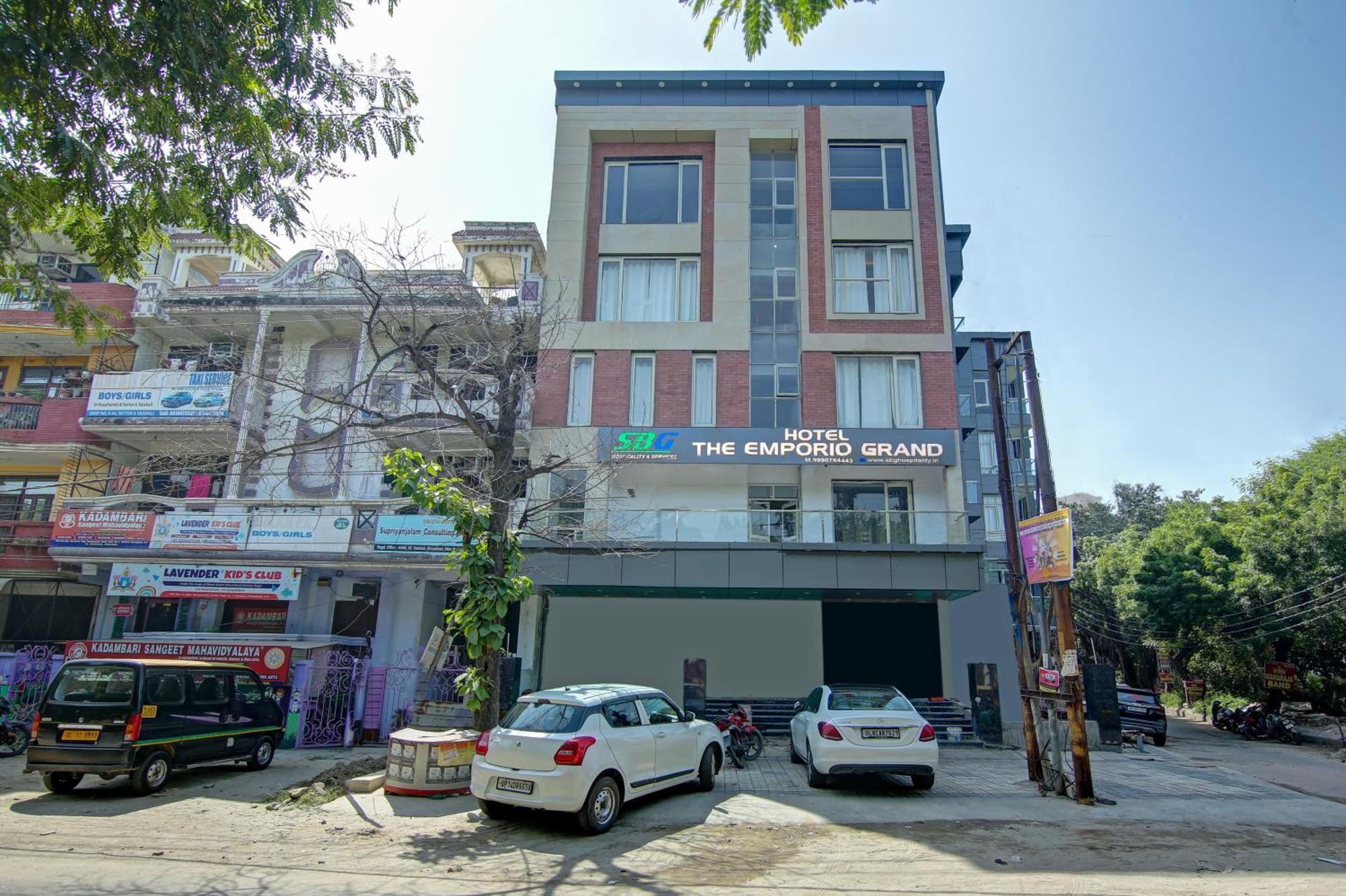 Hotel The Emporio Grand Near Vaishali Metro Station Ghaziabad Esterno foto