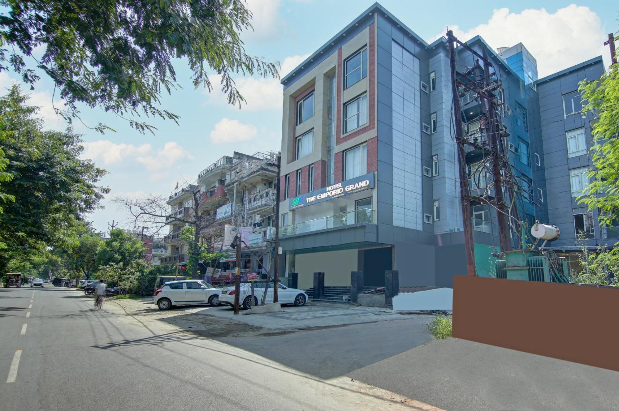 Hotel The Emporio Grand Near Vaishali Metro Station Ghaziabad Esterno foto